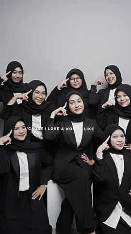 EMPOWERED WOMEN EMPOWER.  Cool women behind @inong.carong  Ada yang tertarik join ke tim kita?👀👀
