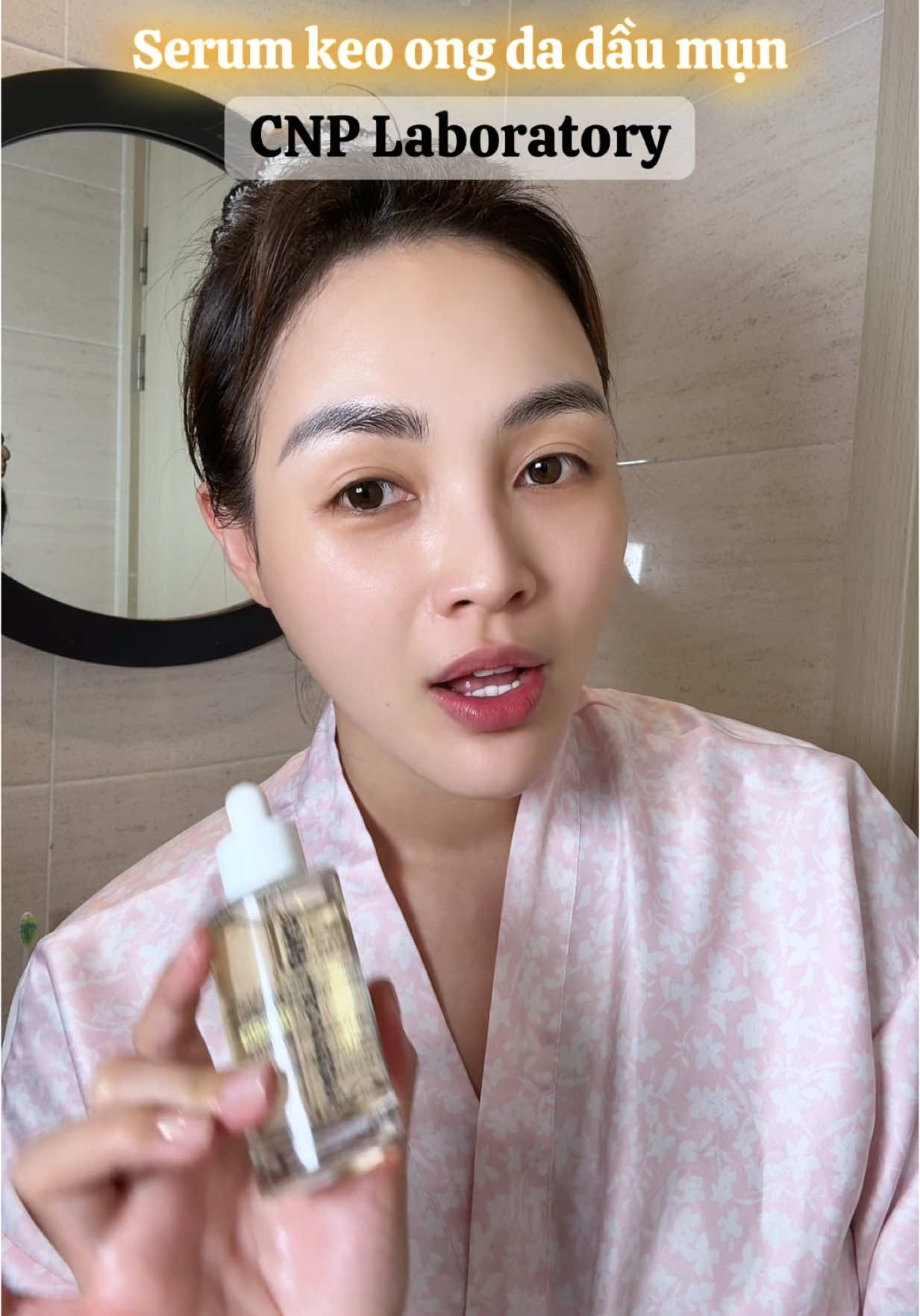 Các nàng da dầu/ da dầu mụn yên tâm có phiên bản serum keo ong mới Rescue rồi nha 🐝. Kiềm dầu mỏng nhẹ thoáng da #cnplaboratory #serumkeoongcnp #serumkeoong #cnp #xuhuong #BeautyTok 