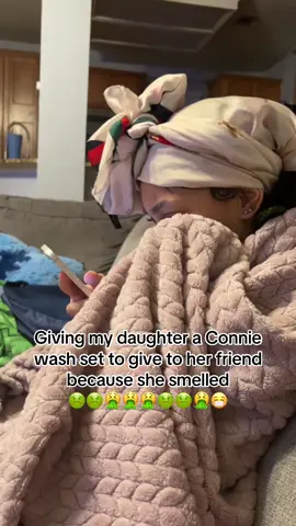 Natural washes and oils for the Connie to keep you fresh and odor free because it’s summer time  #femininehygiene #girls #teenagers #teenagegirls #fyp #explorepage #trending #reels 