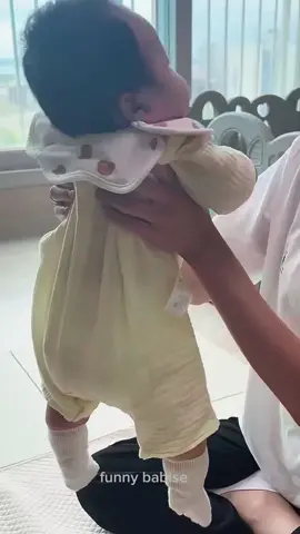 funny babise🧐🤣🤣🤣😄 short video🤣🤣 from United States🇺🇸🇺🇸#babypink #babybrother #babyfood #babyclothes #toys #parenting #babypink #funny#short #babylove #babylove #funny