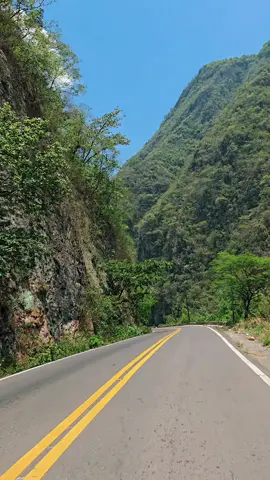 #huehuetenango #chapin #guatemala🇬🇹 #huehue #mirador #enamorados #chapines502🇬🇹 #502🇬🇹 #camila #tik #tik_tok 