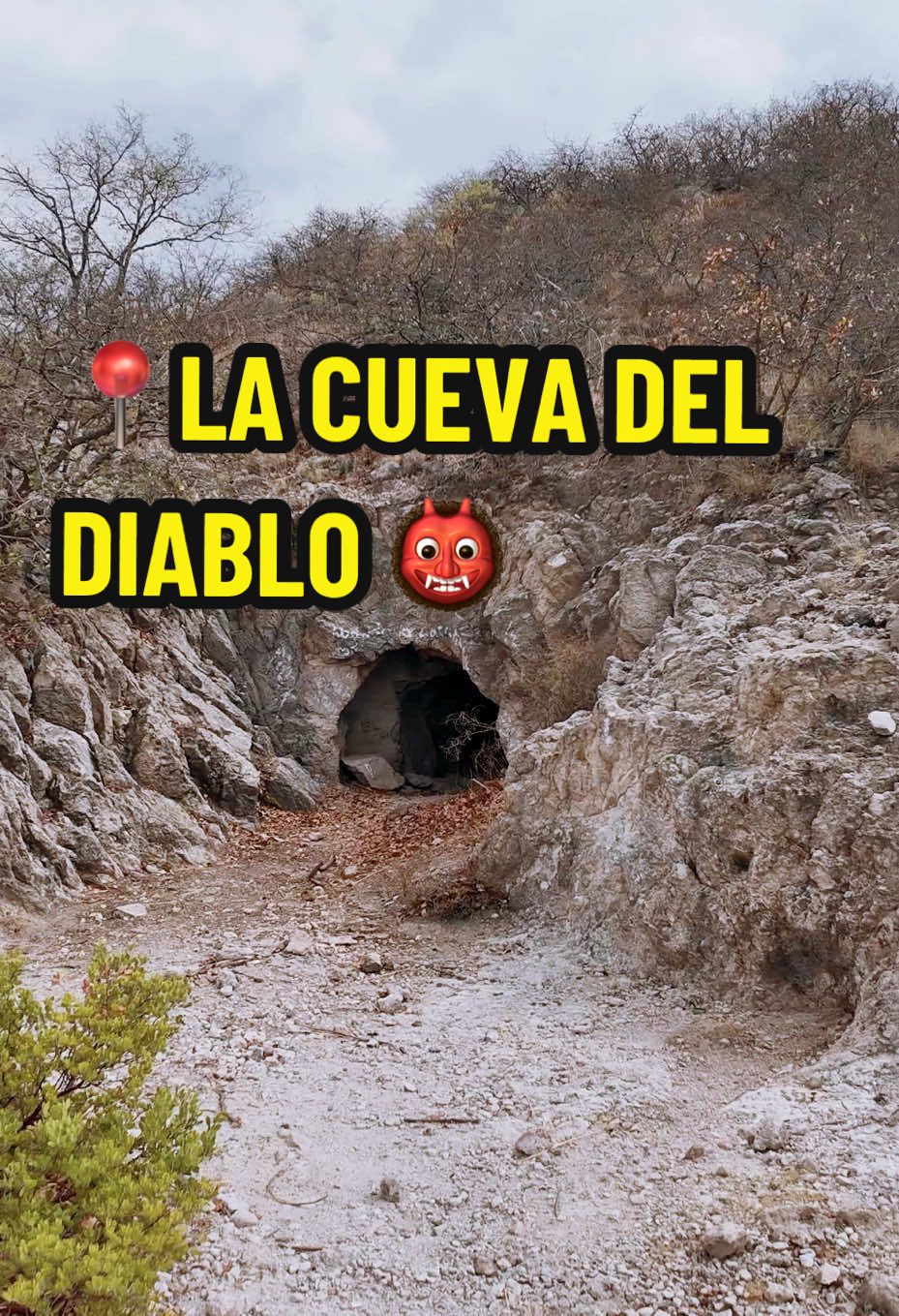 📍Cueva del Diablo en la cañada del lobo. #cañadadellobo #sanluispotosi #urbex #cuevadeldiablo #ermitaño #ermitañodelacañadadellobo #sanluispotosi🌵🇲🇽 