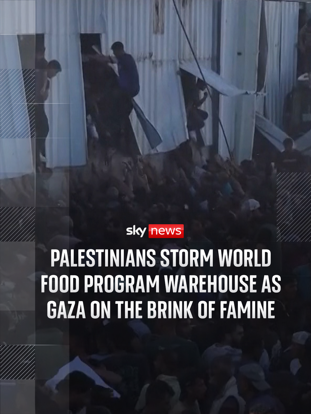 Hundreds of #Palestinians stormed into a UN World Food Program warehouse in the central #Gaza Strip.    Palestinians have become increasingly desperate for food as nearly three months of Israeli border closures have pushed Gaza to the brink of famine.