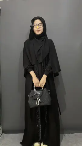 dipake lebaran nichh🌚🫰🏻 #abaya #abayaraisa #fypviraltiktok🖤シ゚☆♡ #abayahitam #masukberanda #affiliate #fyppp #fypシ゚ #gamis #gamisabaya #bissmillahfyp #gamismurah #fypppppppppppppp 