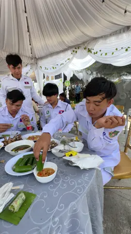 #ມັນກະຕ່າງບ້ານເພີ່ນໃດບັກອັນນີ້ນະ#ceoສາຍແຕັບ👻 #ຈອນສັນແຕ່ງ #ທີມງານກີນດົນນອນທົສຫັ້ນ່າ #ຫ້າມດ່າມ້າເດີ້ບໍ່ມັກລະກະເລື່ອນຜ່ານນະຈະ 