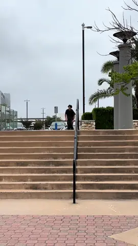 @Hallofmeat #fyp #fypage #fypシ゚viral #fyppppppppppppppppppppppp #Skateboarding #skaterfyp #fypシ #foryou #skaterboy #skater #blowthisup #viral #slammed #fall #hallofmeat 