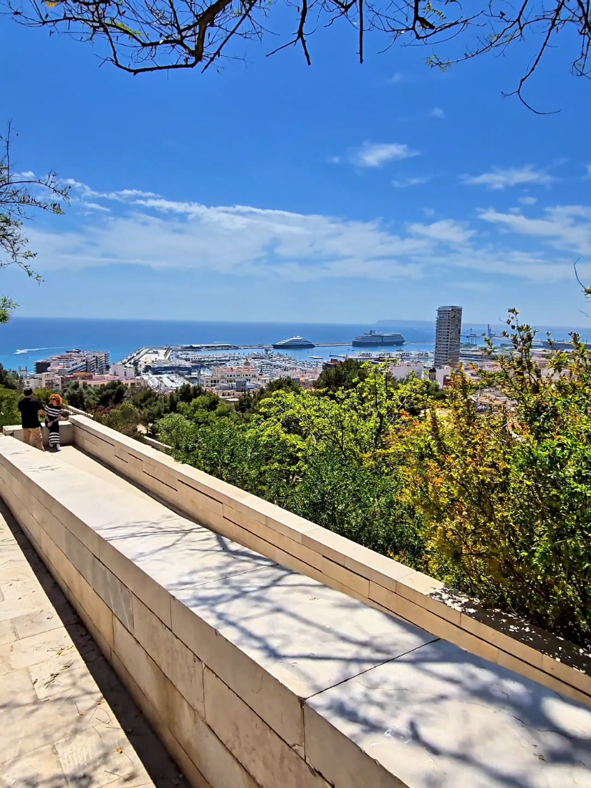 Alicante,Spain🌴🌞🌴🌞🌴 #sunnyday #sea #sun #alicante #spain #españa🇪🇸 #españa #españa🇪🇸 #sunny #travelspain #espagne #sunny #travel #sunnydays #spania #spania🇪🇦 #espagne🇪🇦 #alicantespain #alicante🇪🇸 #spain🇪🇸 #f #fyp 