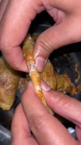 Serius ini ga beli? Gila sih melewatkan yg meledak dimulut #cirengmercon #cirengumafood #cirengayamsuwir #cirengpedas #Foodie #foodie #affiliatemarketing #cirengpedas #fypシ゚ 
