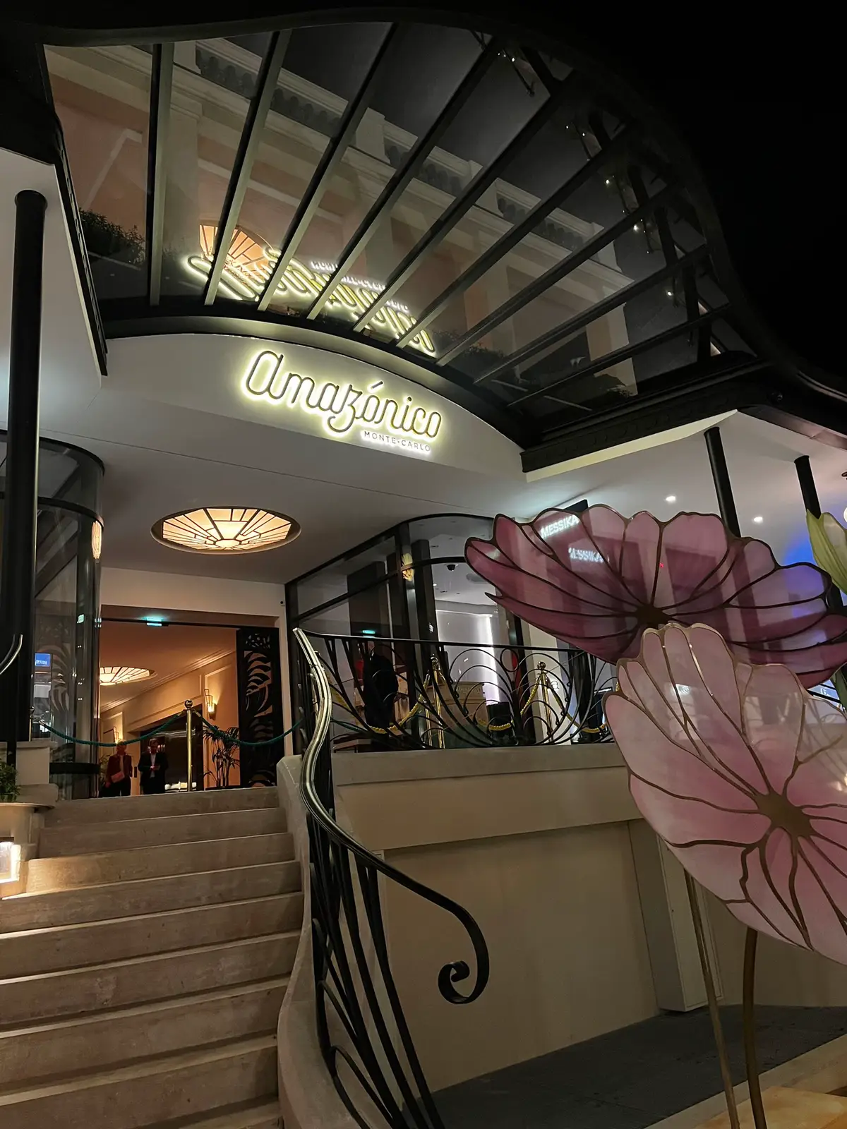 Late night in Monaco at Amazonico  #monaco #restaurant #wealth 
