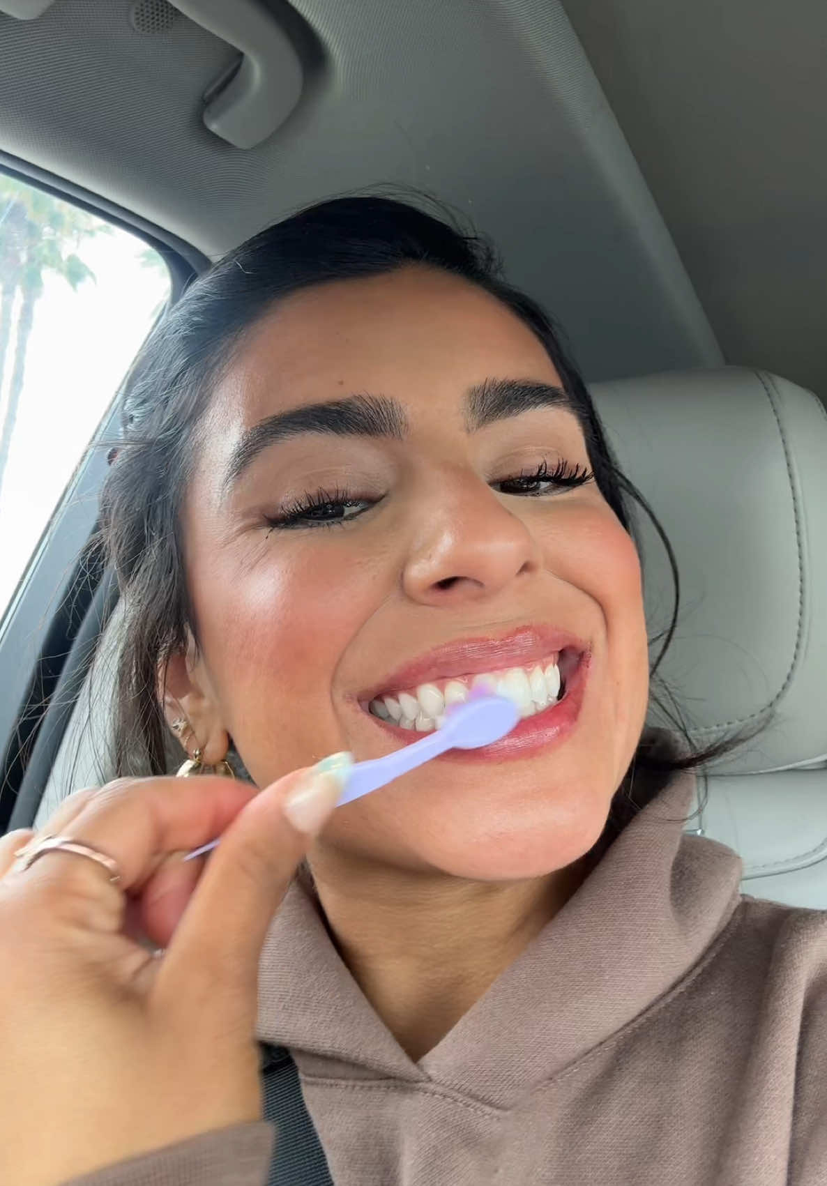 The cutest little mini toothbrushes for on the go @GuruNanda LLC @Puneet Nanda bridge the gap @Pearl #minitoothbrushes #gurunanda #gurunandagmvchallenge #gurunandaglowup #gurunandasuperbrandday 