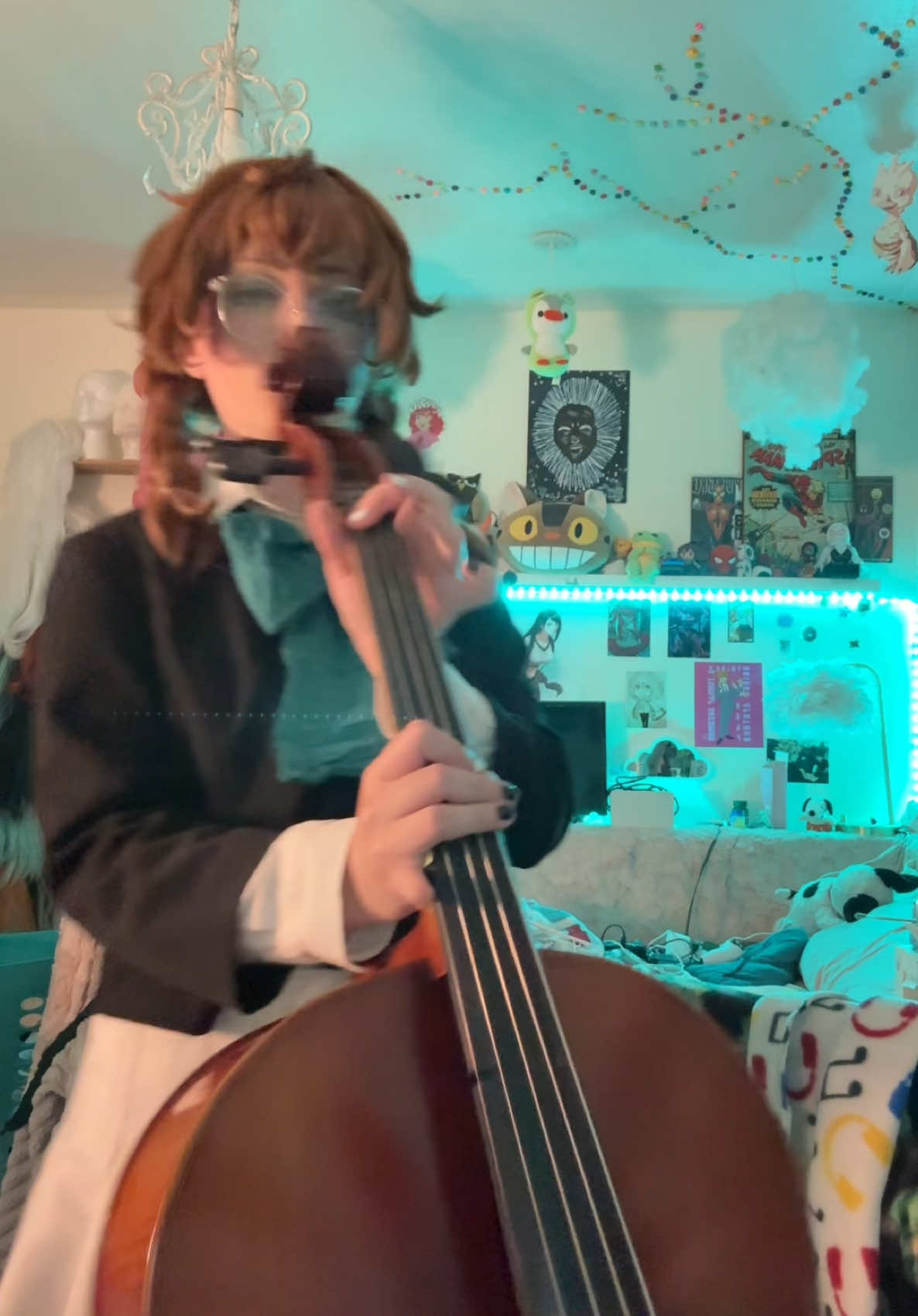 I love my saxophone #shijimameicosplay #shijima #tbhk #cosplay #tbhkcosplay #cello 