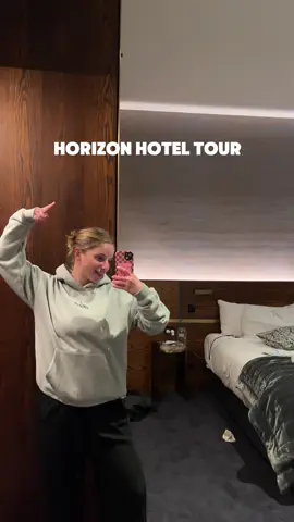 Contemplated never leaving! 🤩 Auckland trip? @horizonbyskycity is the answer👌🏻 #giftedstay #hoteltour #aucklandaccommodation #horizonhotel #horizonbyskycity #staycation 