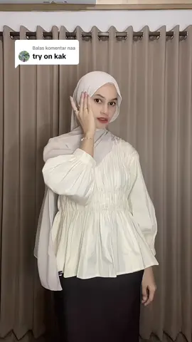 Membalas @naa cakep banget kaannnnnn#fyp #outfit #blouse 