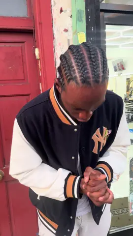 Best in northern London #onthisday #fyppp #foryoupage❤️❤️ #tottenham #trendingvideo #popsmokeofficial #london #viral #fyp #salon #2025 #boys #hairstyle #hair #men #girls #women 