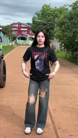หลายคนกําลังสอบถามเกี่ยวกับชุดนี้และแนะนําให้ทุกคน#fyp #tshirt #new