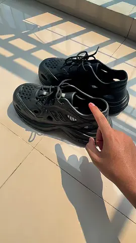 sandal sepatu yg bener bener mirip banget kyk sepatu😭 #sandalsepatu #sepatusandal #sendalsepatu #sepatusendal 