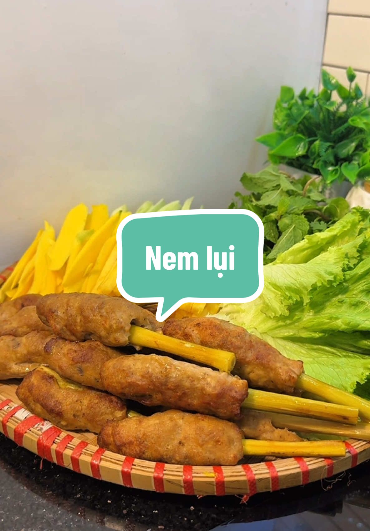 Chồng mình cứ được khen là cười tít mắt, thích thể hiện với bạn bè lắm #mesausoc #nemlui ##KIRO #DauGoiPhuBac #NhuomTocTaiNha #NhuomToc  #ChamSocTocLanhTinh #xh