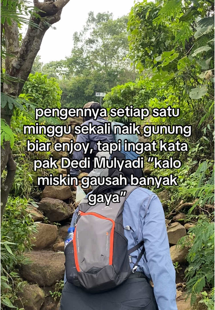 dompetku hipo😭 #pendakigunung #pendakiindonesia #fyp #fyppppppppppppppppppppppp 