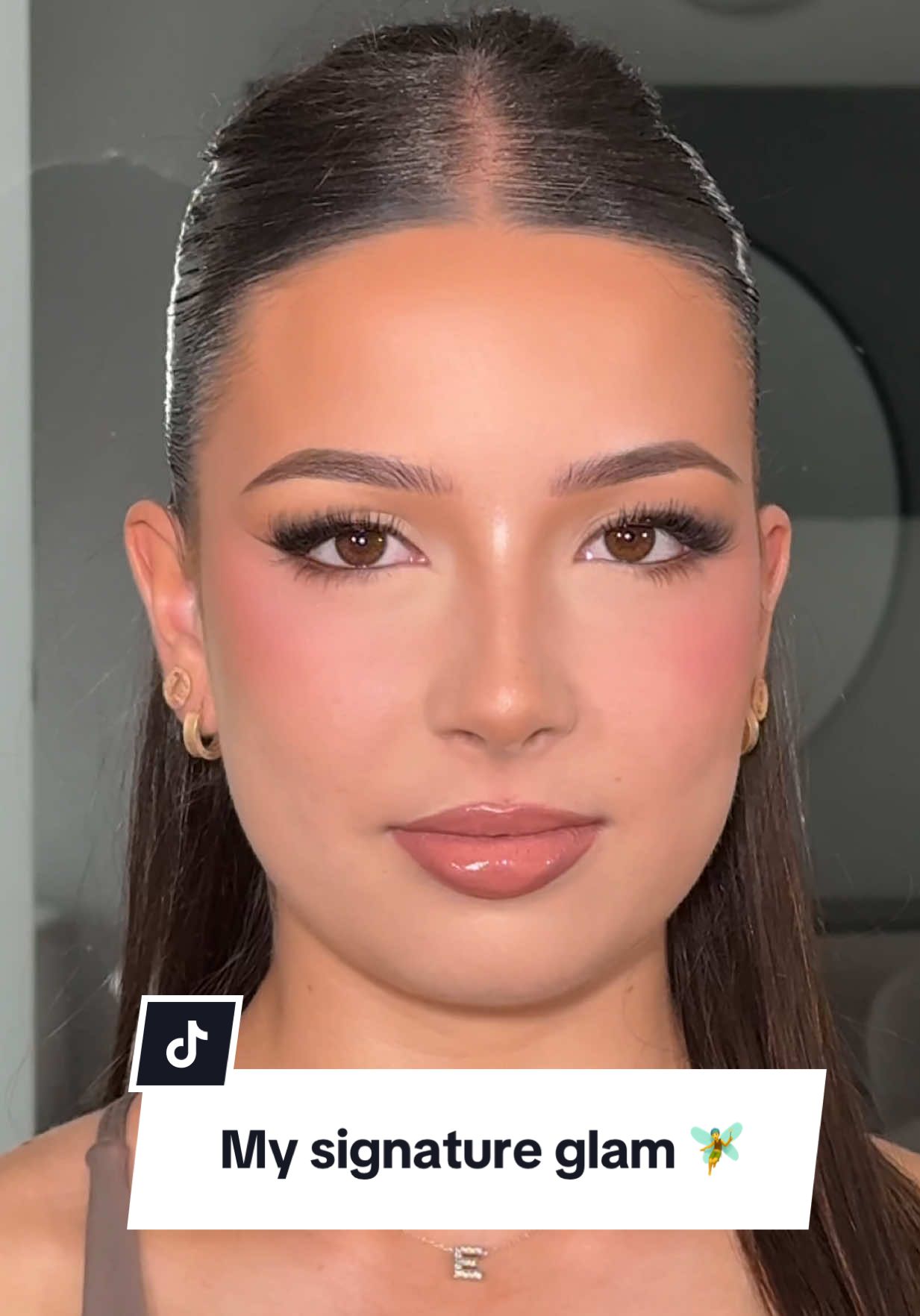 Replying to @rachelhalleyyy__ this is by far my most requested glam look & I’m not mad about it.. finding that in between glam has been the biggest game changer 🙌🏼 #softglamtutorial #melbournemakeupartist #baseroutine #stepbysteptutorial 