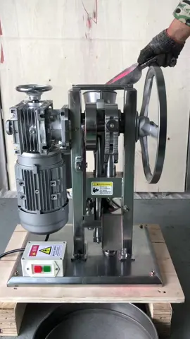 This machine can help powder molding to make various tablets#machine #supplier #tablet #candy #machinery 