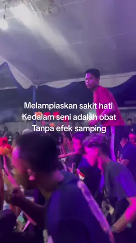 #stroryreog #fyppppppppppppppppppppppp #fypage #singomudhobantarangin🤩🔥🔥 #trending #reogponorogo #boloreog #reogponorogoindonesia #singomudhobantarangin #tegalrejo #tanjungenim 