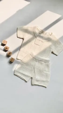 Masi menjadi best seller kitaa‼️ Buruann mom harus punya koleksi ini untuk si kecill✨ #setanak #knitanak #unisexanak #KidsFashion #dailyanak 