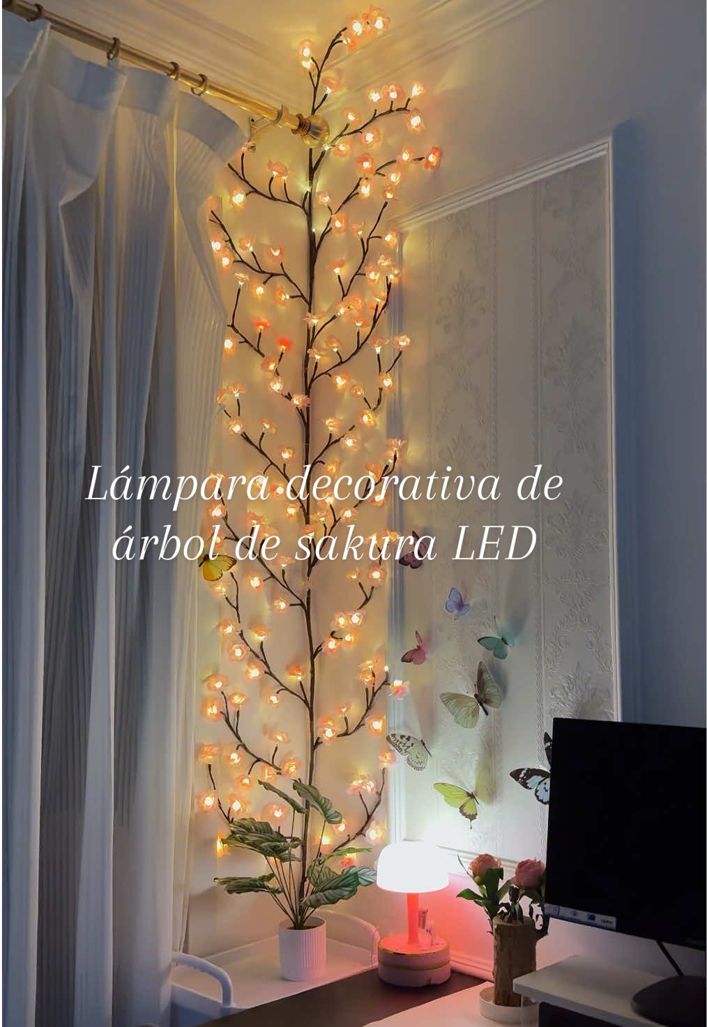 Ya me cansé de ser espectadora 🤣. Si quieres las tuyas están en el carrito naranja. #branchlights  #ledtreebranchlights   #ledtreebranchlight  #flowerledlight  #cherryblossom  #cherryblossomlights  #branch  #treebranchlightdecor   #bedroomdecor  #bedroommakeover  #flowers  #flowerlight  #treebranchlamp  #lamp  #lamps  #cozyvibes  #decor  #decoration  #cozy  #warmandcozy  #aesthetic  #aestheticallypleasing  #beautiful  #pink  #spotlightfinds  #tiktokshopholidaydeals   #winterfinds   #TikTokShopHolidayHaul  #NewYearNewAura  #musthave