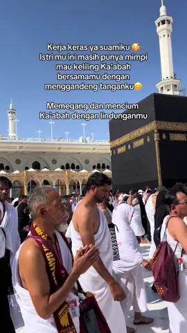 Bismillah Ya Allah undanglah aku kembali kerumahmu bersama suami dan keluargaku Aamiinn😇🤲 #umroh2025#fyppppppppppppppppppppppp #fypage 