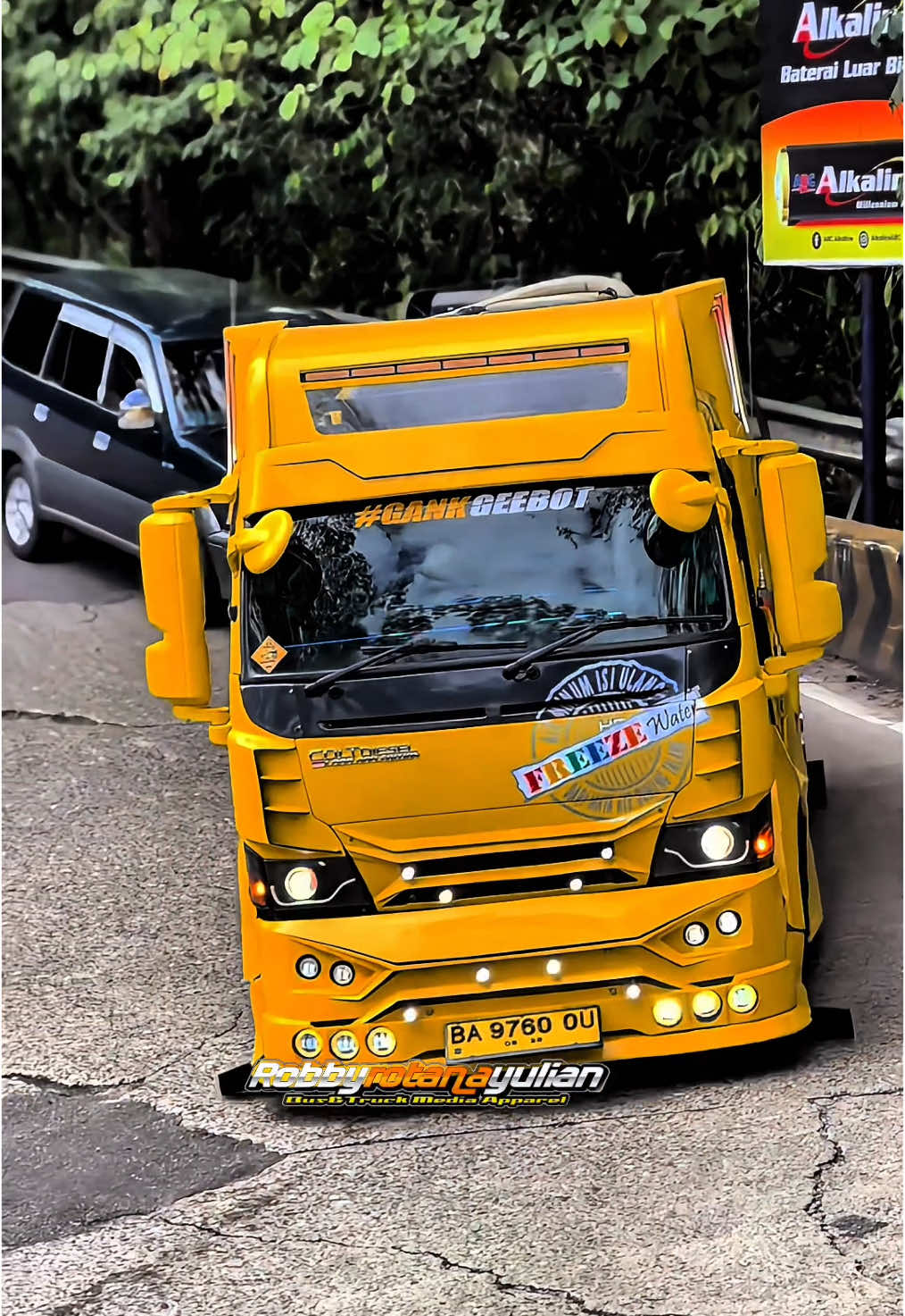 Versi Canter 😎🔥#promomakangajian #fyp #fypシ #truckGanteng #rotanaofficial #robbyrotanayulian 