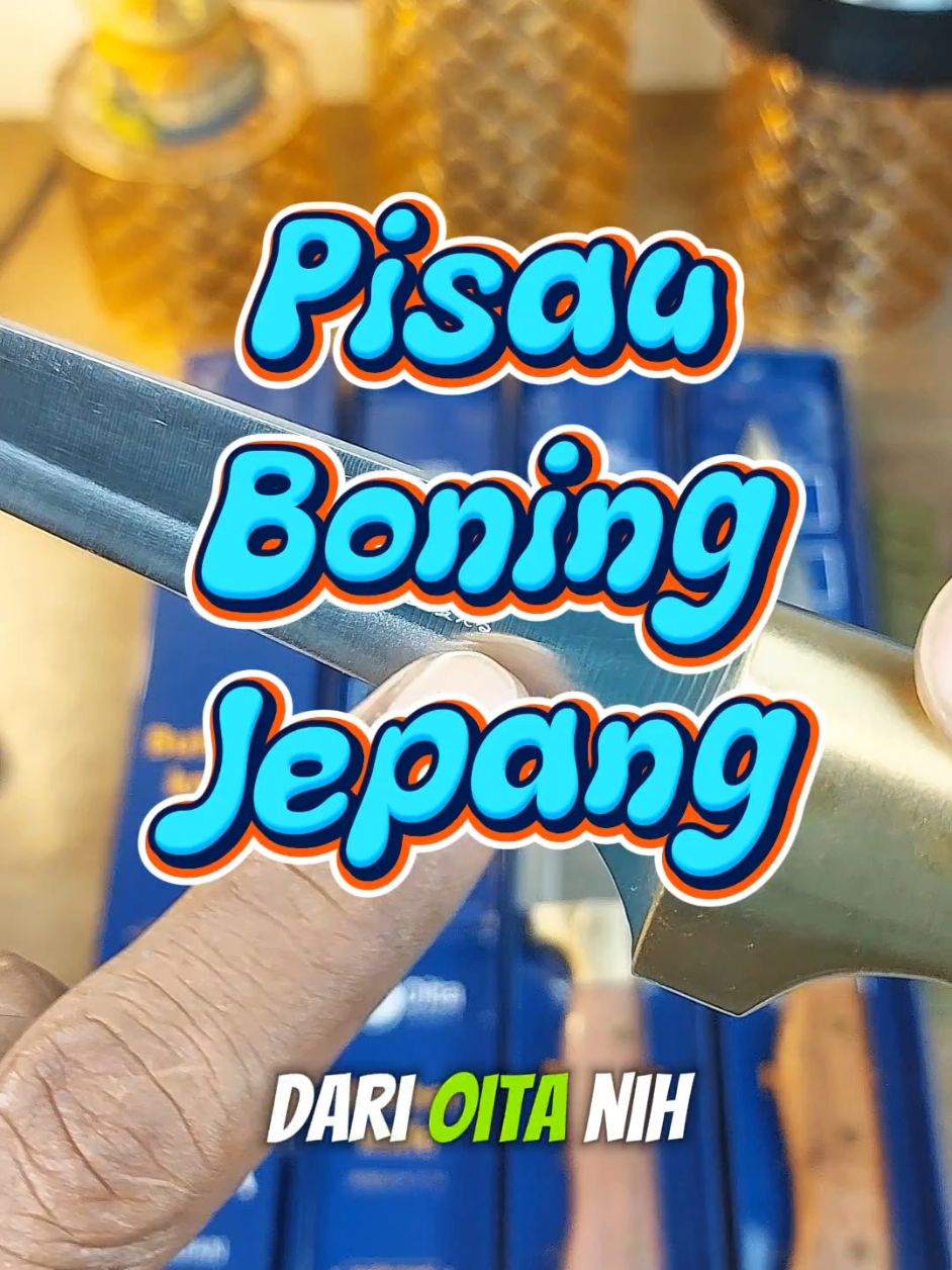 Membalas @agussuhartono982 Pisau boning pisau daging super tajam dan super kuat dari Oita Jepang.  #pisaujepang #oita #pisaudaging #pisauboning #pisaudapur #pisauchef  #guncang66spesialgajian 