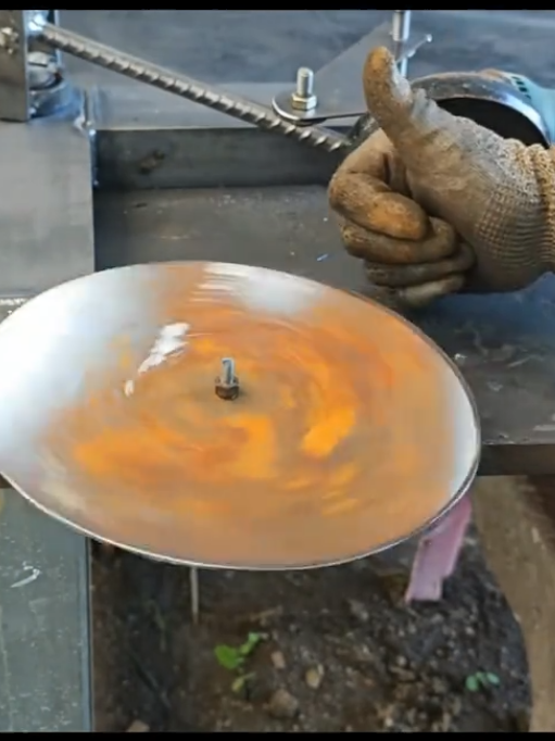 Welding Creative Tools.🗜️🧑🏻‍🏭 #welding #DIY #cuttingskills #welder #metalwork #fabrication #tipsandtricks #technique #amazing #ideas #perfectweld #diyproject 