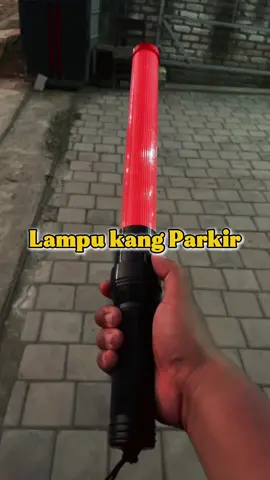Tongkat lampu kang parkir nih bos  #tongkatlampu #tongkatkangparkir #tongkatlampu #lampulalulintas #kelapkelip #lampuparkir 