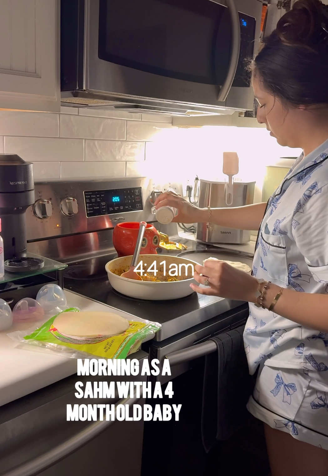 Morning routine with a 4 month old baby . . #morningvlog #productivity #motivation #morningroutine #firsttimemom #momlife #sahm #minivlog #tiktokshopfinds