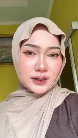 perspillann pashmina kaos lagii nih beibbbs, tp ini versi lebih tebel dikit dibanding kemarinn