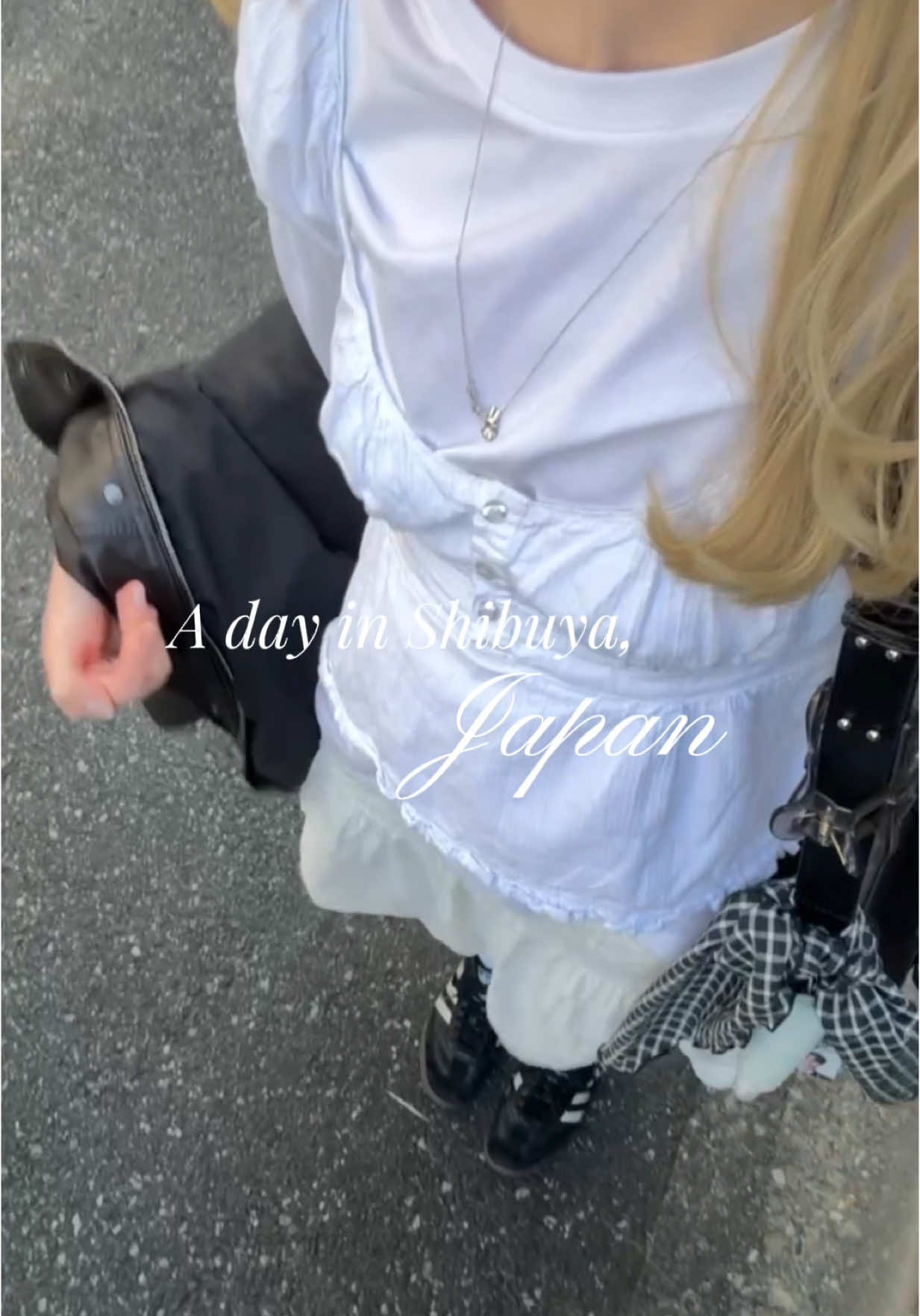 hanging out with yourself after a while>> #solodate #japan #shinjuku #tokyo 