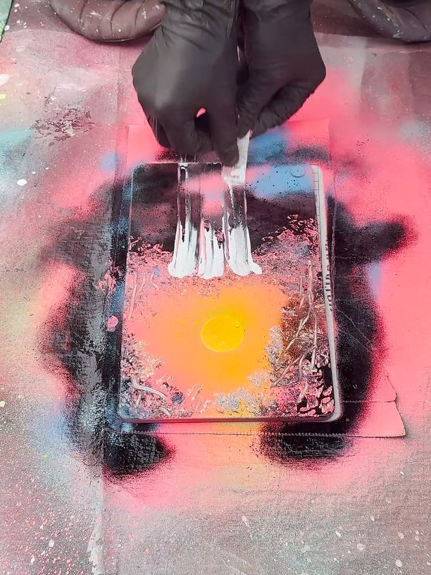 spray paint my iPad #sparypaint #ipad #amazon 