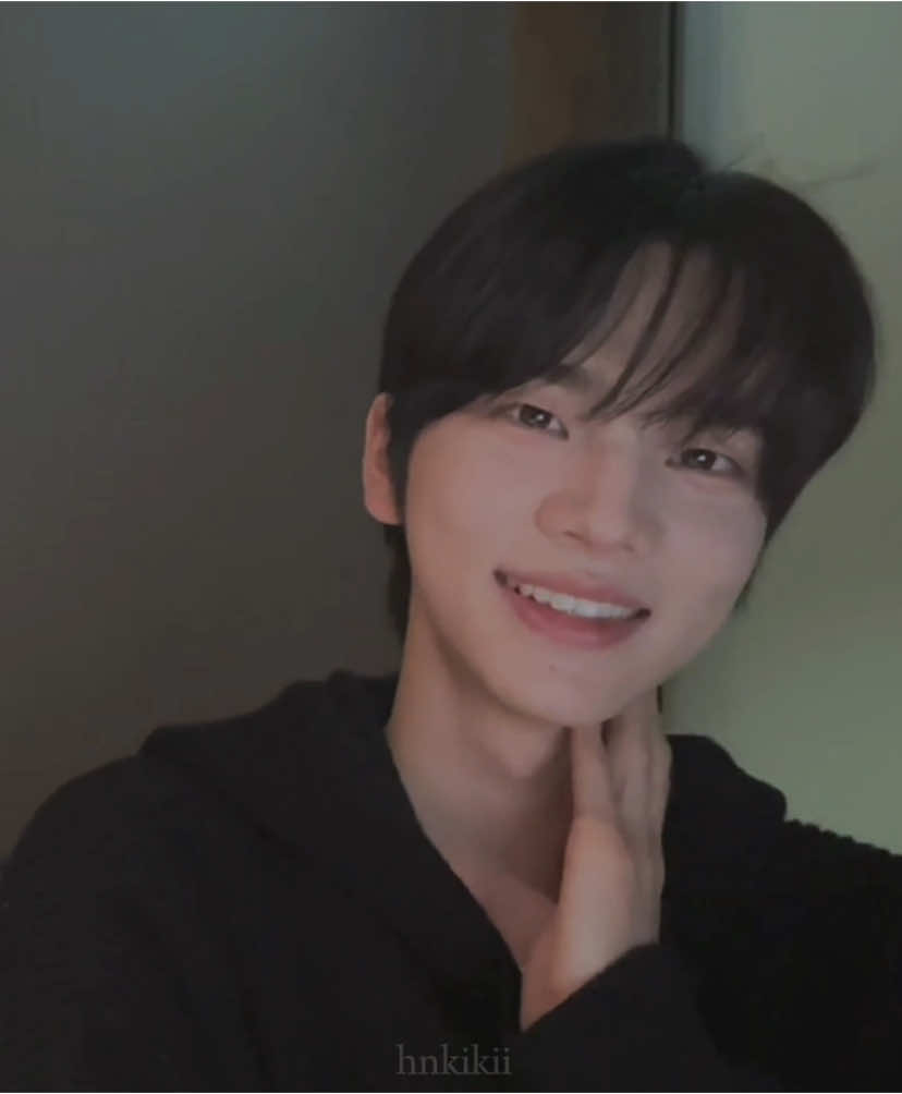 #SHINYU Revealing my recent crush (everyone pretend to be surprised 😮)  #TWS #투어스 #신유 #신정환 @TWS 