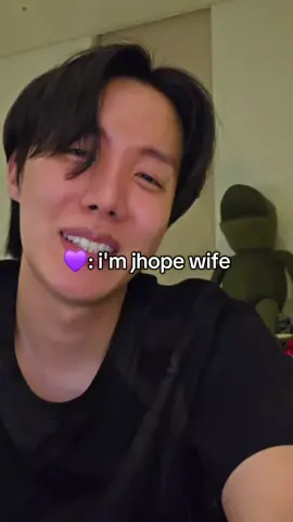 petentang petenteng gak tuh HONEY NYA JHOPE 🤣🤣🤣🤣 #jhope #liveweverse #btsarmy #fyppppppppppppppppppppppp #foryoupageofficiall #bts 