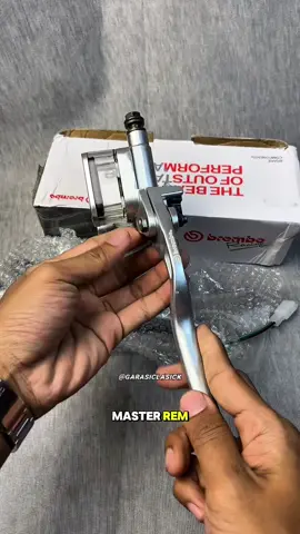 Master Rem Brembo Kotak Silver Universal Motor #masterrembrembo #masterrembrembokotak #masterrembrembosilver #garasiclasick 