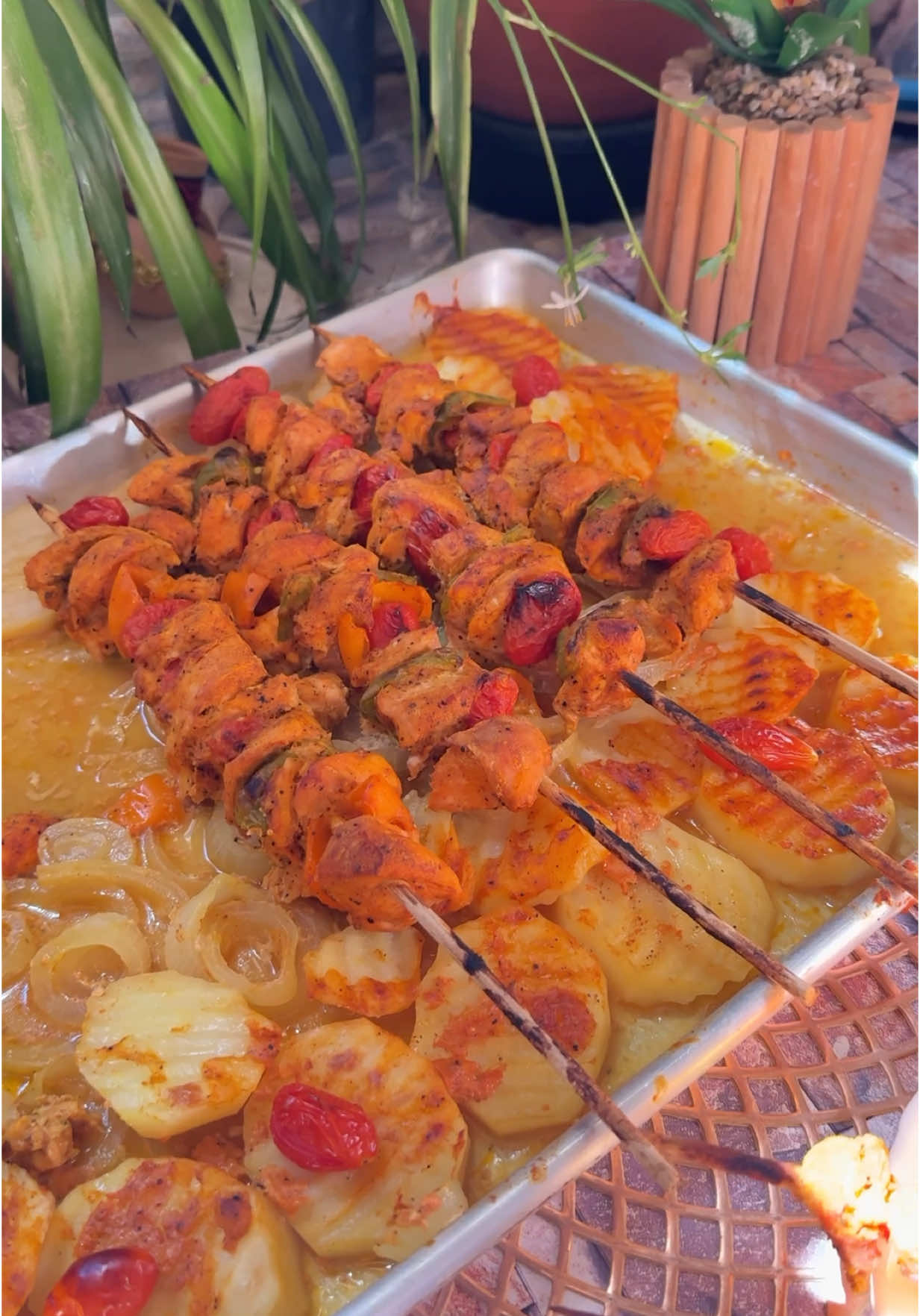 اسياخ الدجاج  مع الخضروات في الفرن اعتمدوها بتشهي#tiktokcookbook 