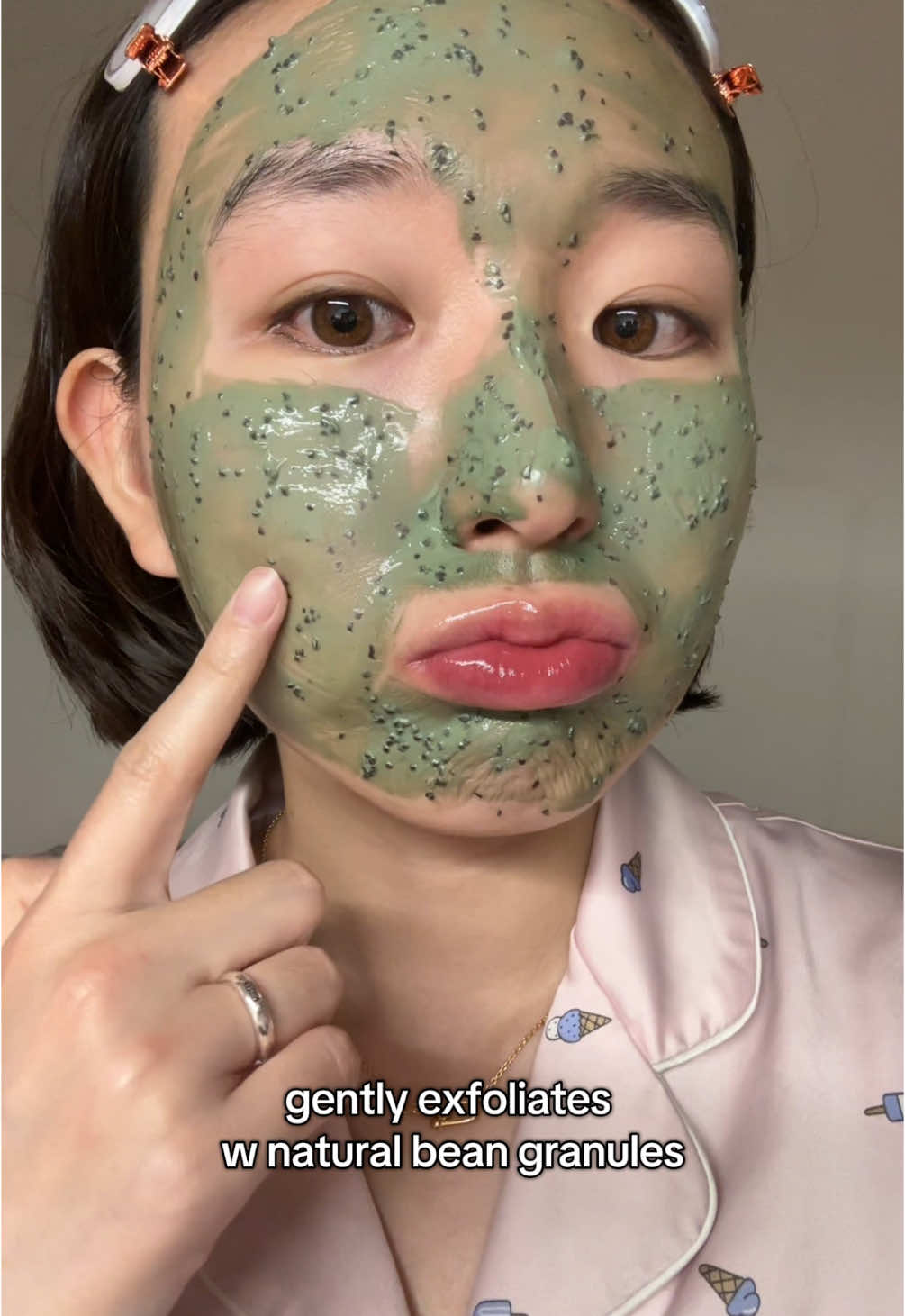 my one and only💚 #mugwort #washoffmask #skincare #kbeauty #sensitiveskin #acneproneskin #cloggedpores #axisy @axisy_us #fyp 