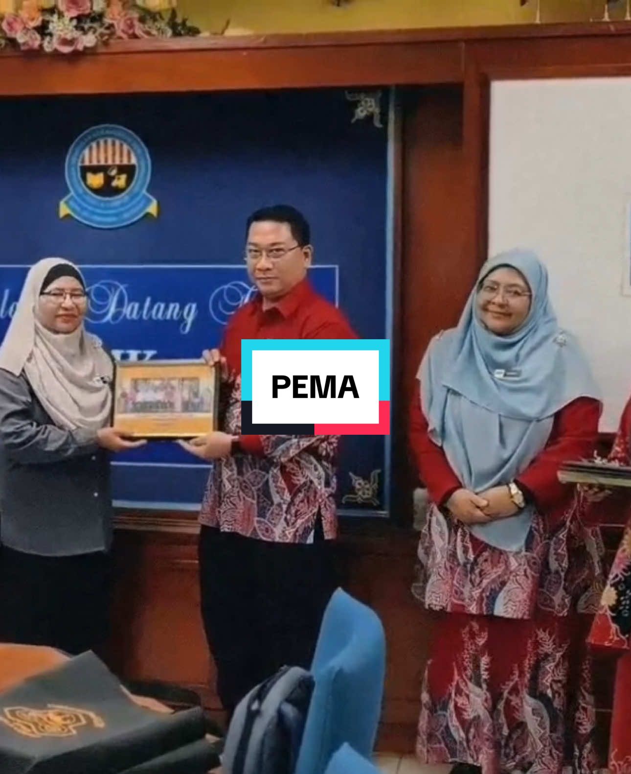 Alhamdulillah selesai mesyuarat peningkatan enrolmen murid sekolah menengah- PEMA yang berlangsung di SEPERMAI. Kehadiran Penolong Pengarah Kanan dan Penolong Pengarah Unit Pengurusan Pendaftaran Murid BPSH, pegawai-pegawai JPN WPKL, Selangor dan Putrajaya, serta pegawai PPD Gombak, Kuala Langat, Sentul dan Bangsar Pudu diharapkan dapat memberikan manfaat kepada program tersebut. #sepermaihebat #PEMA #unitpengurusanpendaftaranmuridbpsh #ppdbangsarpudu #ppdsentul #jpwpkl 