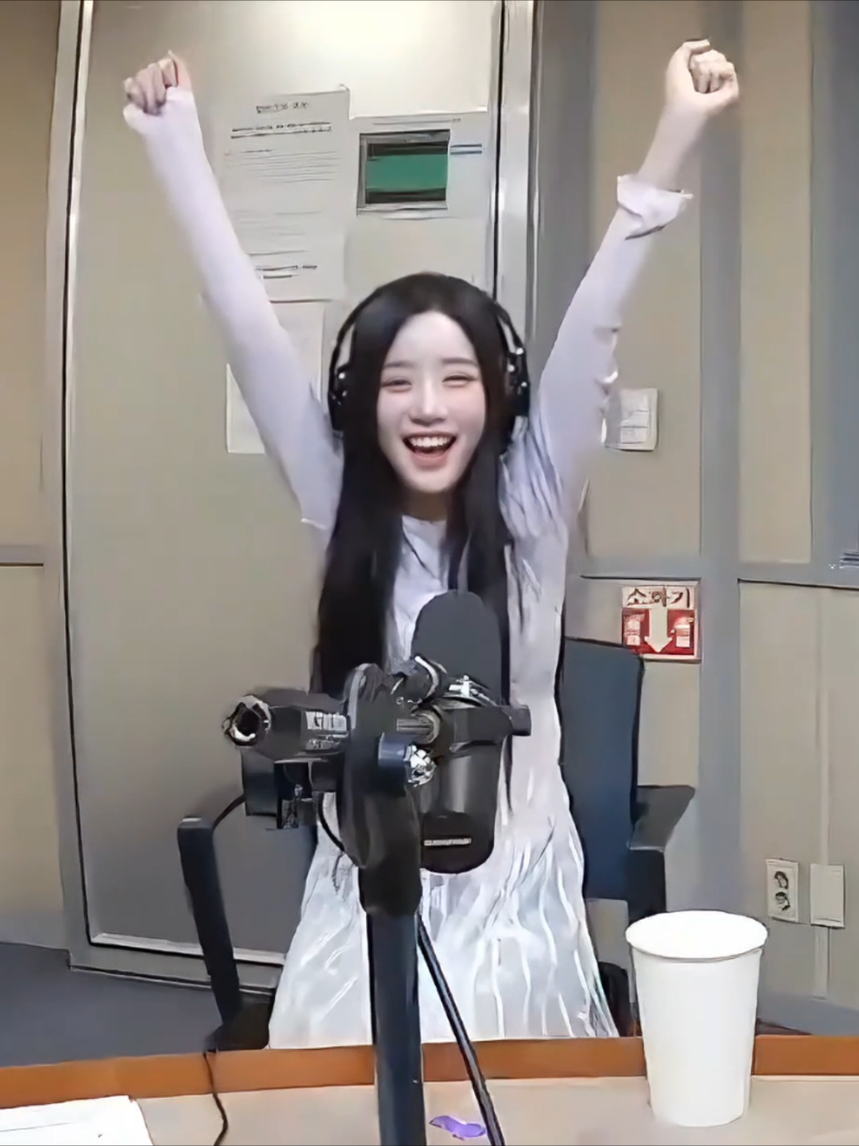ill protect her smile at all costs 😊😘😍🥰 #TripleS #Yooyeon #KimYooyeon #트리플에스 #トリプルS #kpop 