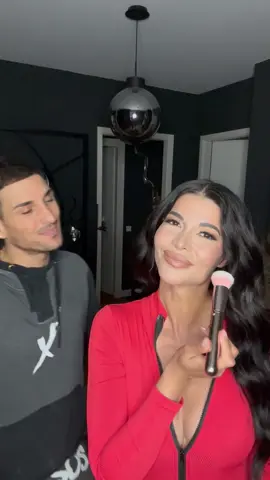 When she says: iam natural 😅🙈 today a nice get ready with me and my ❤️ @Mica  #micaelaschaefer #mrsus #patrox #workout #gym #Fitness #chestday #funny #comedy #fail #grwm #getreadywithme 