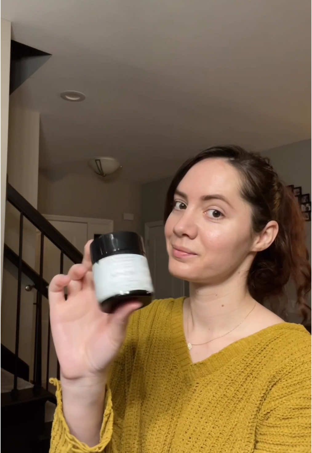 ✨ APoEM Calm Midsummer All-Purpose Oil Capsules ✨ A little moment of calm in every capsule.  These luxurious oil pearls melt into the skin, leaving it soft, nourished, and beautifully glowy — without the grease. Perfect for your face, cuticles, or any dry spots that need some love. Clean, gentle, and oh-so-soothing.  #APoEM #poembarcelona  #renewcapsules CalmMidsummer #SkinCareRitual #CleanBeauty #CapsuleCare #LuxurySkincare #SelfCareMoment #GlowySkinVibes @APoEM Barcelona 