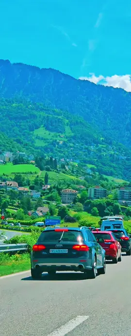 switzerland #Suíça estrada e boa música 🇨🇭🇨🇭🇨🇭🇨🇭🍀🍀🍀🍀🫶⚘️
