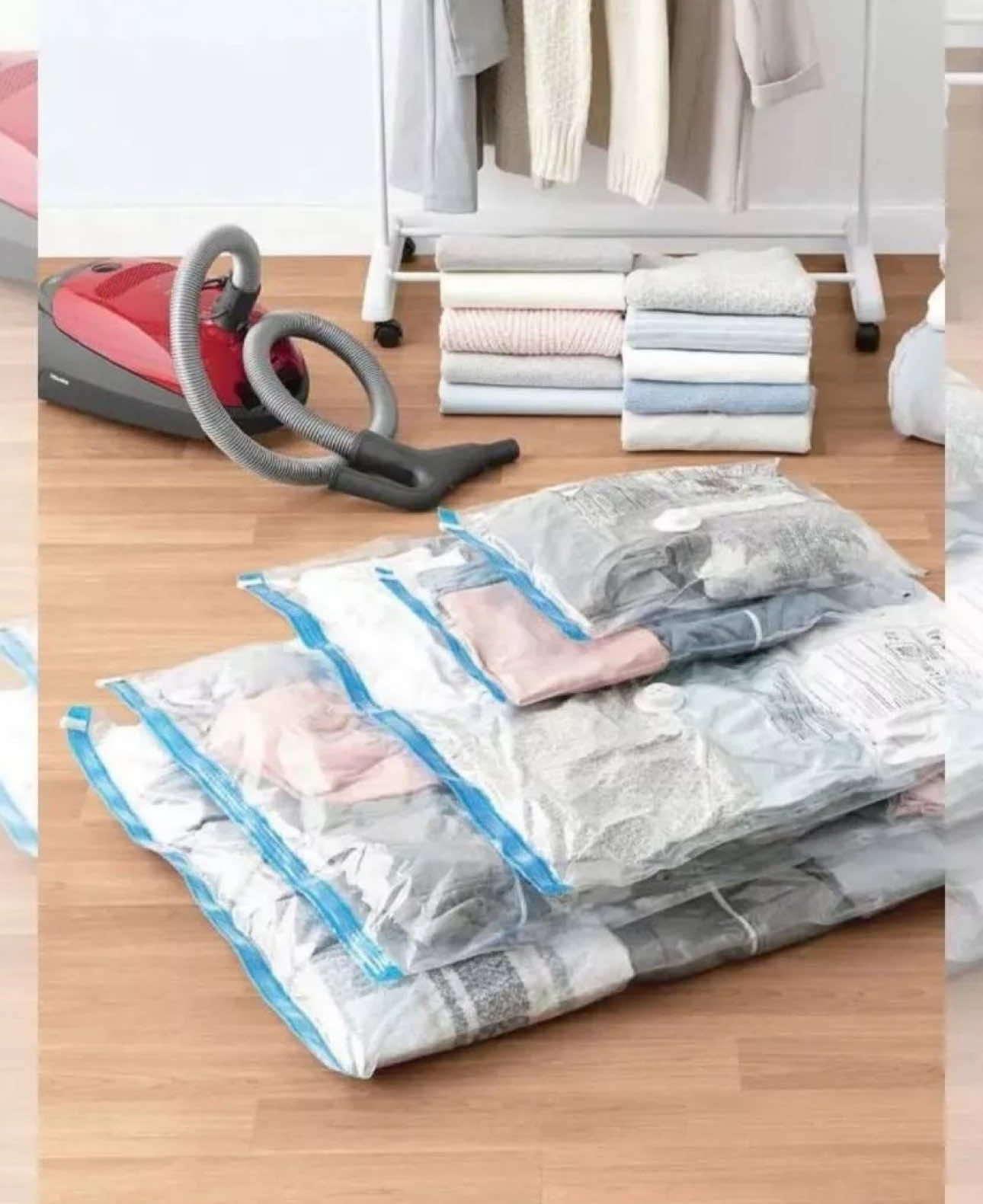 KIT 5 SACOS ORGANIZADORES✨  Falta espaço para guardar as suas roupas na mala ou no armário? O nosso saco à vácuo é perfeito para guardar seus pertences, ocupando até 4x menos espaço do que o normal. ATENÇÃO: NÃO ESTÁ INCLUSO BOMBA! Mas se vc tiver aspirador em casa, pode usar para sugar o ar igualmente. Protege e Organiza:  FRONHAS, LENÇÓIS, COLCHAS, COBERTORES, TRAVESSEIROS, ROUPA DE INVERNO, ROUPA DE BANHO, VESTIDO DE NOIVA, VESTIDO DE FESTA, SAPATOS, BOTAS, EM GERAL. Contém:  5 SACOS A VÁCUOS Disponíveis nos Tamanhos: 60X80CM 100X70CM 50X60CM Material:  FEITO DE PLÁSTICO , ELE É Á PROVA DE UMIDADE, HERMÉTICO, REUTILIZÁVEL, IMPERMEÁVEL E SUPER FÁCIL DE USAR. Protege contra:  MOFOS, ODORES, INSETOS: TRAÇAS, FUNGOS; SUJEIRA E PÓ. Segue a gente para acompanhar todas as novidades que estão chegando aqui na Lunalu🩷 #organizador #organizadores #LUNALU #shopee #sacoavacuo #organizadordemala #organizadorderoupas #organizadordearmario 