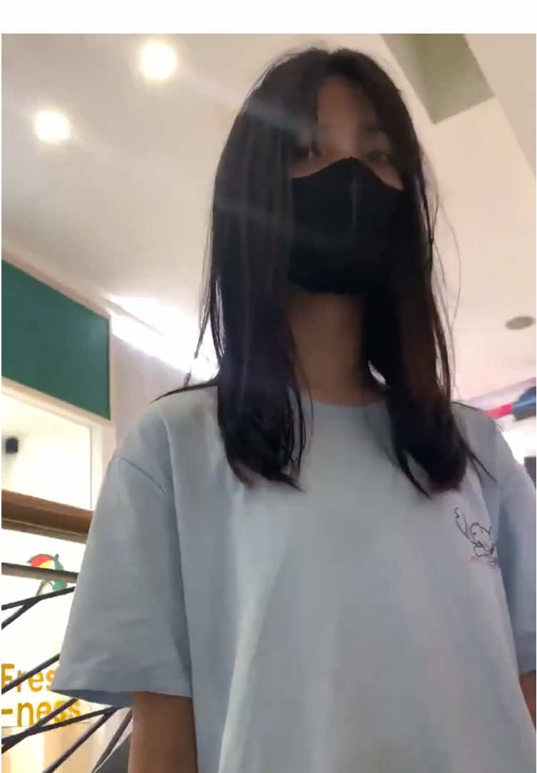 Virgi sandal mu lucu banget 😭😭😭😭 oren oren 😭😭 Intan Twitter 29.05.25 23:23 #virgijkt48 #fypシ 