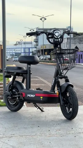 Vamos de scooter hoje? 🤭 Não necessita de CNH  Não necessita de emplacamento  Sem gasolina ⛽️  #scooter #eletrica #scootering #scooters #yoo #smk #bicycle 