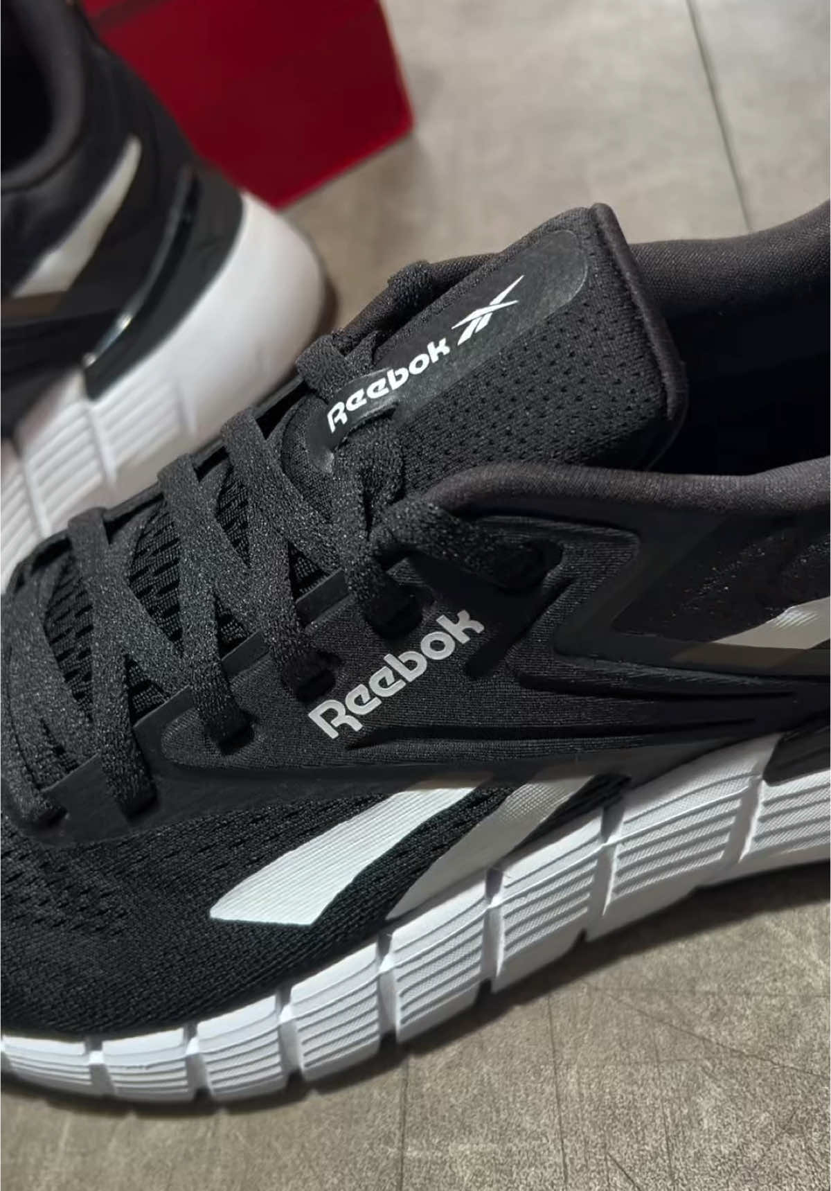 Conoce los nuevos Reebok Nano Gym. Son ligeros para correr y sólidos para entrenar. Comodidad y soporte en cada paso. Tu aliado para cada desafío. Consulta por tu talla y estilo favorito.  ¡Contáctanos por WhatsApp o ingresa a nuestra Pagina Web desde nuestra Bio ! #Reebok #entrenamiento #Fitness #gym #Guatemala #crossfit #training #fasfitnessgt #gymmotivation #WODGT #CrossFitLife  #NanoGym #Running